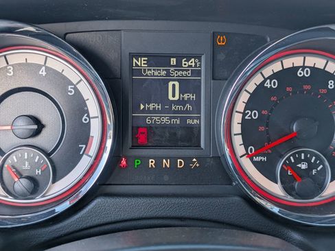 Used 2019 Dodge Grand Caravan SE image 20