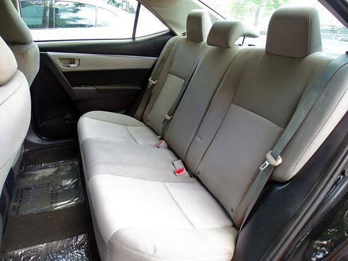 Used 2014 Toyota Corolla LE FWD image 26