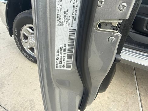 Used 2022 RAM 2500 Tradesman AWD/4WD image 14