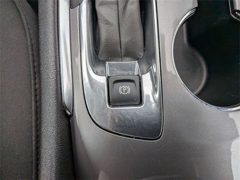 Used 2023 Chevrolet Malibu LT image 17