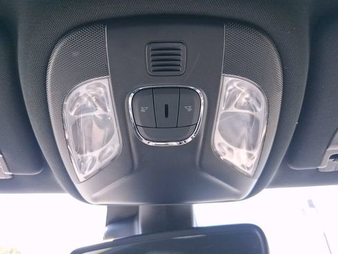 Used 2024 Jeep Compass Latitude AWD/4WD image 22
