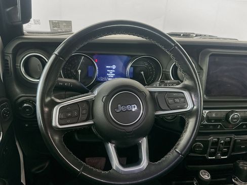 Used 2021 Jeep Wrangler Sahara image 17