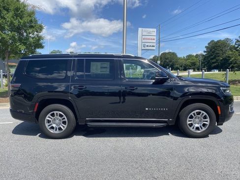 New 2024 Jeep Wagoneer Base w/ Convenience Group I image 3