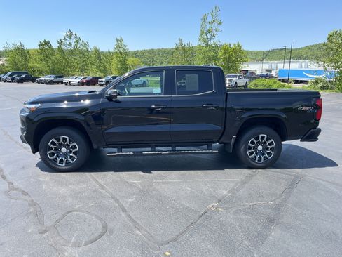 Used 2024 Chevrolet Colorado LT w/ LT Convenience Package III AWD/4WD image 8