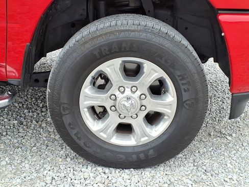 Used 2024 RAM 2500 Big Horn w/ Sport Appearance Package image 11