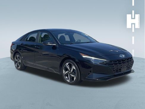 Used 2023 Hyundai Elantra SEL w/ Convenience Package FWD image 1