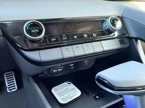 New 2026 Hyundai Elantra Sport FWD image 28