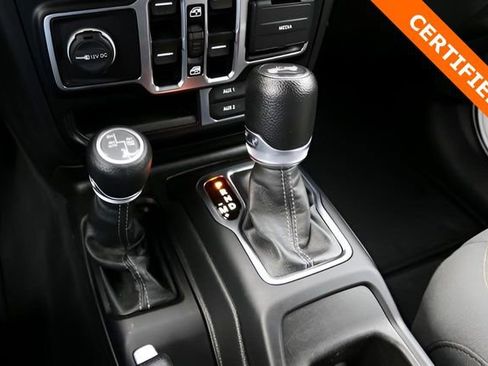 Used 2024 Jeep Wrangler Unlimited Sahara image 20