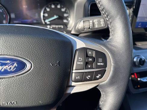 Used 2022 Ford Explorer XLT w/ Equipment Group 202A image 18