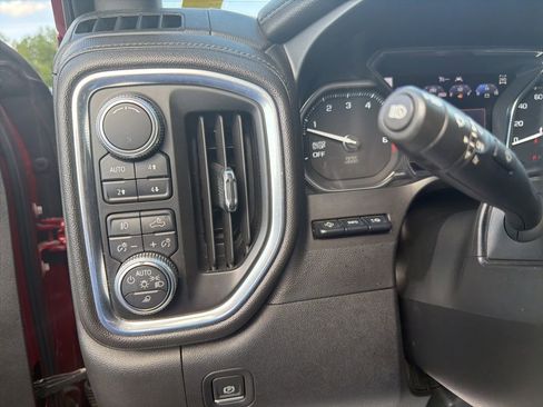 Used 2019 GMC Sierra 1500 Denali w/ Technology Package AWD/4WD image 19