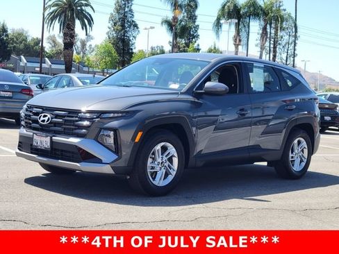 Used 2026 Hyundai Tucson SE FWD image 2