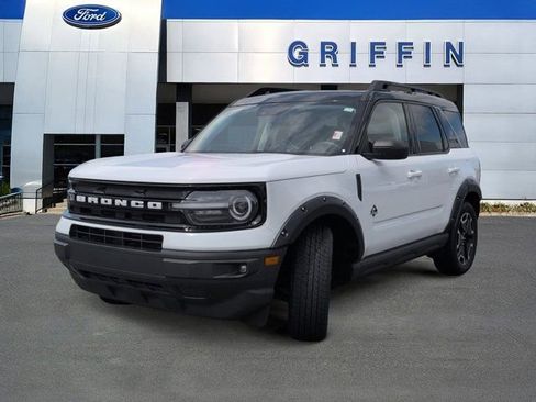 Used 2022 Ford Bronco Sport Outer Banks w/ Tech Package AWD/4WD image 11