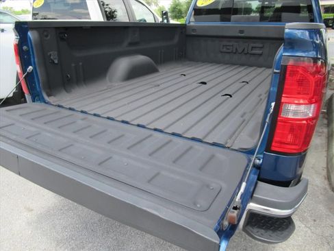 Used 2016 GMC Sierra 2500 SLE w/ SLE Preferred Package AWD/4WD image 30