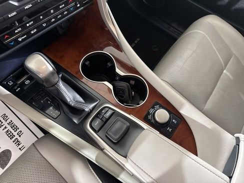 Used 2018 Lexus RX 350L AWD image 16