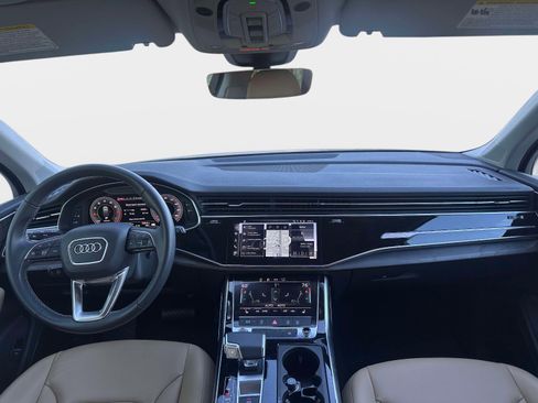 Used 2025 Audi Q7 2.0T Premium w/ Convenience Plus Package image 9