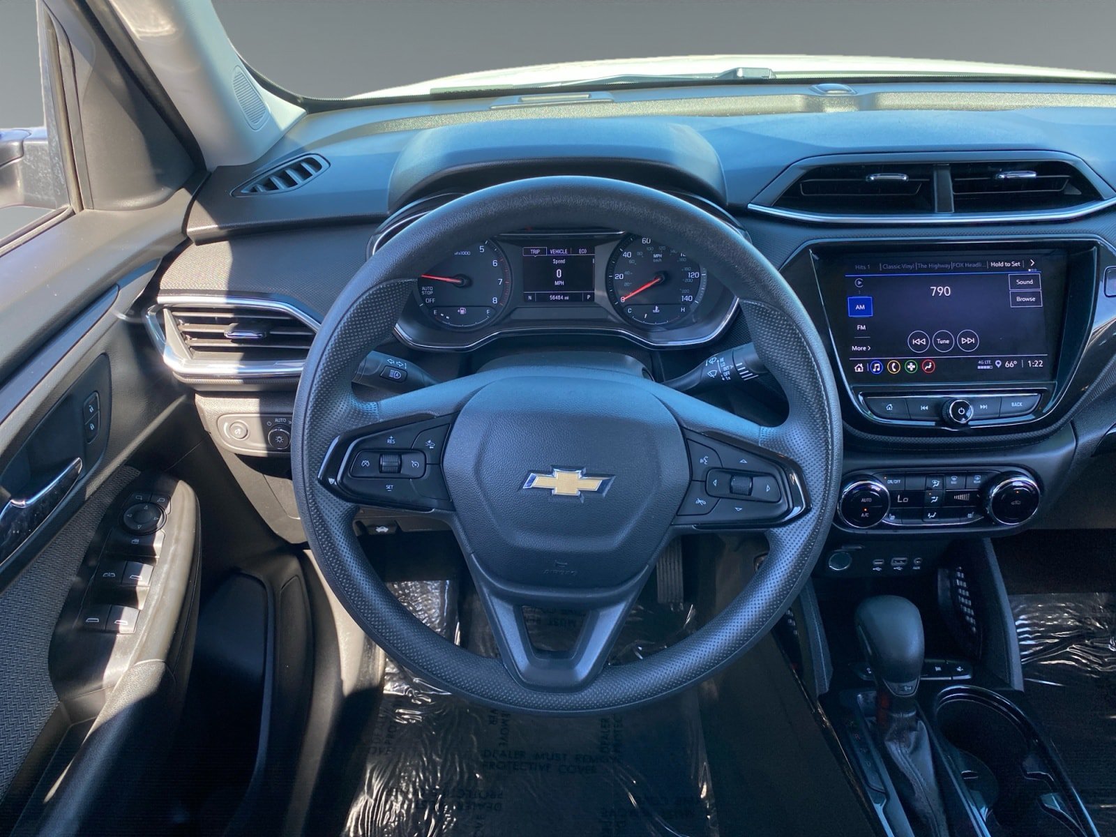 Used 2023 Chevrolet TrailBlazer LT w/ Convenience Package FWD image 12