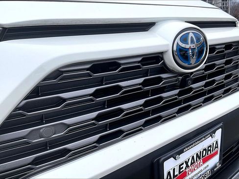 Used 2021 Toyota RAV4 Limited image 29