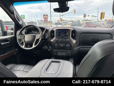 Used 2020 Chevrolet Silverado 3500 High Country image 86