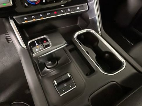 Used 2023 GMC Sierra 1500 Denali w/ Technology Package AWD/4WD image 22