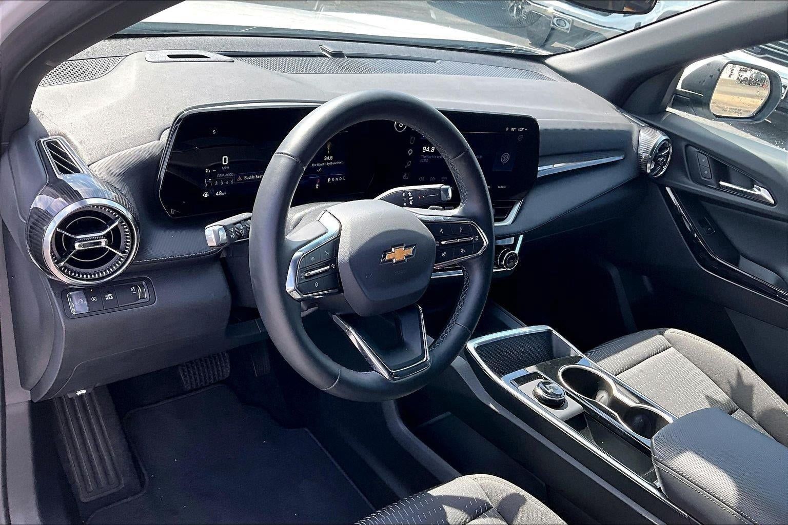 Used 2026 Chevrolet Equinox LT FWD image 15