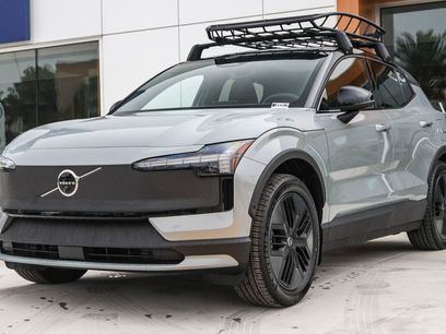 New 2026 Volvo EX30 Cross Country Ultra