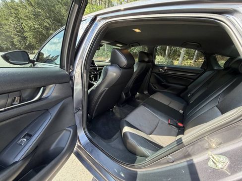 Used 2020 Honda Accord Sport image 12