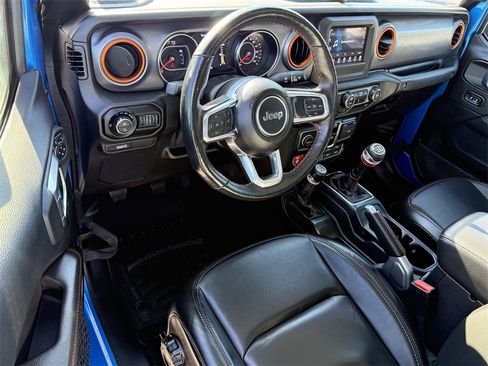 Used 2021 Jeep Gladiator Mojave w/ Cold Weather Group image 16