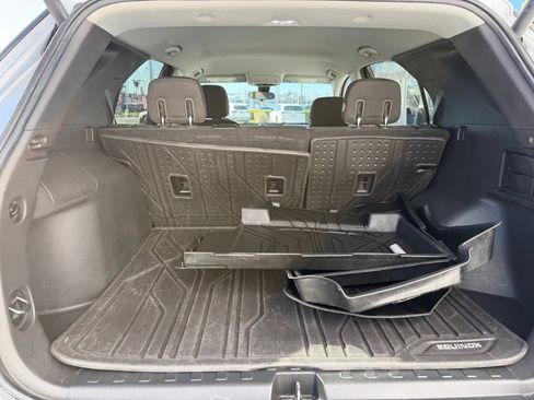 Used 2020 Chevrolet Equinox LT w/ Driver Convenience Package FWD image 30