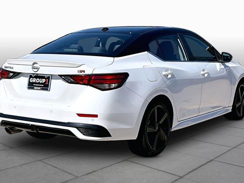 Used 2024 Nissan Sentra SR FWD image 11