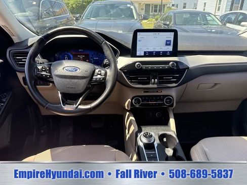 Used 2021 Ford Escape SEL w/ Technology Package AWD/4WD image 15