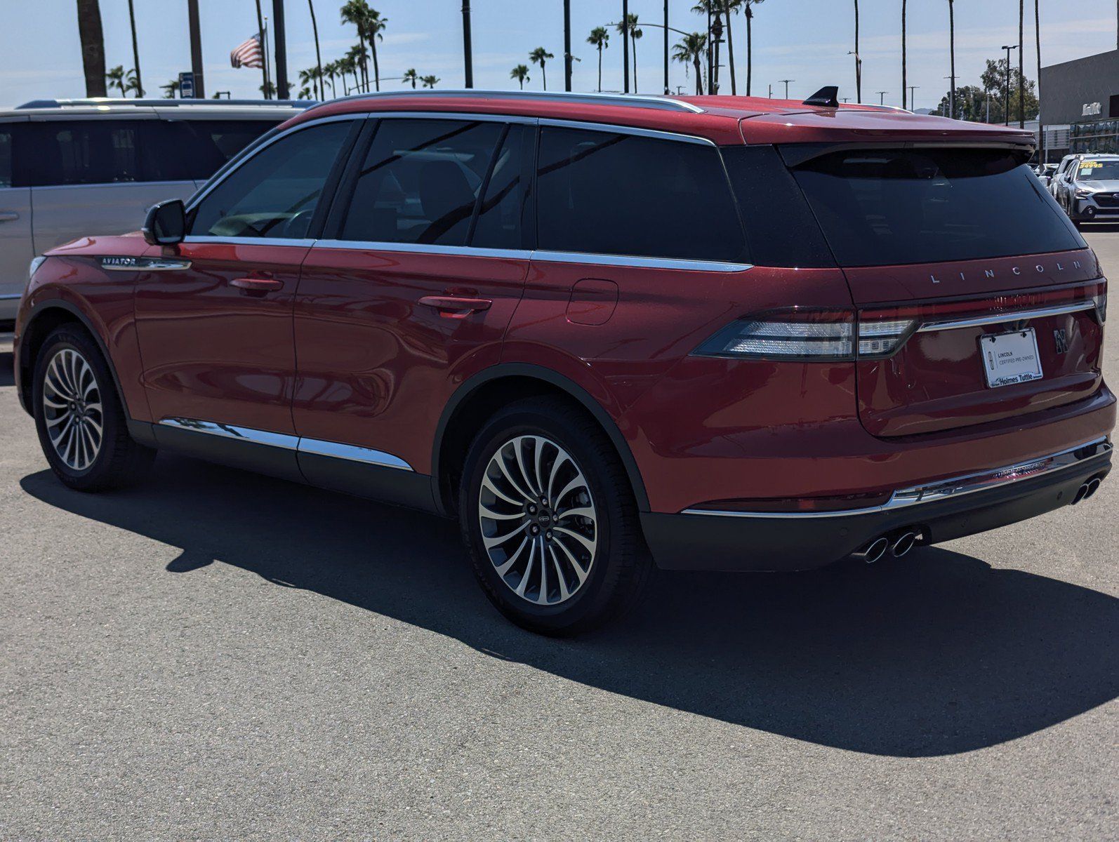 Certified 2021 Lincoln Aviator Reserve w/ Elements Package Plus RWD image 4