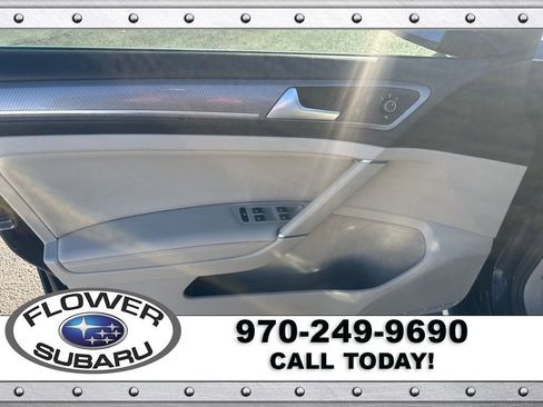 Used 2017 Volkswagen Golf Alltrack S image 24