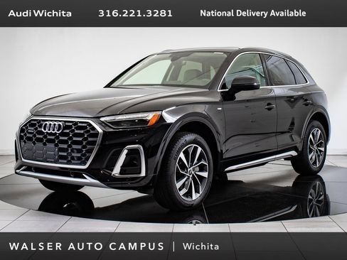 Used 2024 Audi Q5 2.0T Premium w/ Convenience Package image 1
