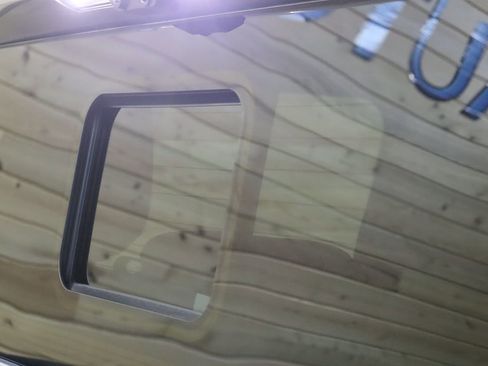 Used 2024 Toyota Tacoma Limited w/ Limited Package (LT) image 31