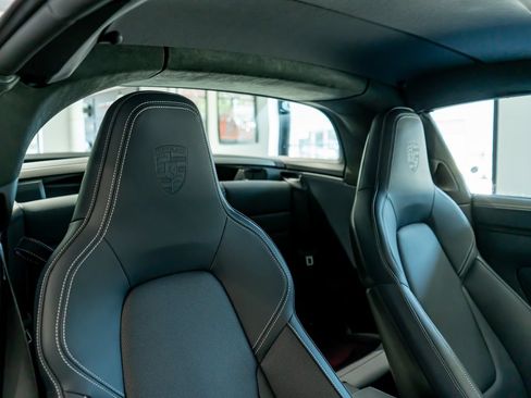 Certified 2025 Porsche 911 Targa 4 GTS AWD/4WD image 27