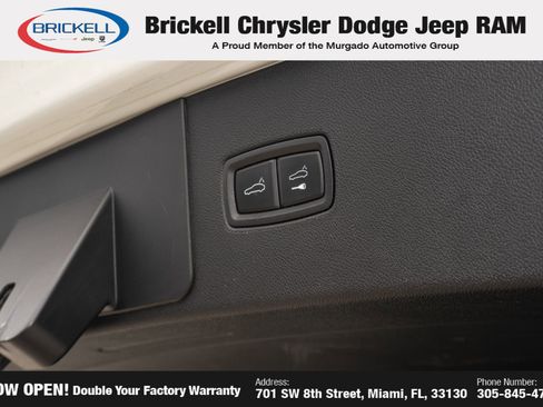 Used 2022 Porsche Cayenne Platinum Edition AWD/4WD image 10