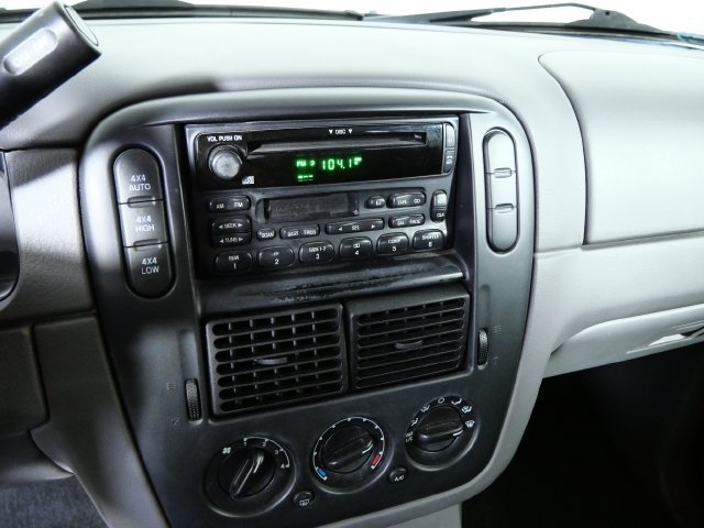 Used 2002 Ford Explorer XLT AWD/4WD image 18