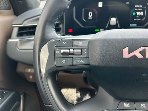 Used 2024 Kia EV9 GT-Line image 17