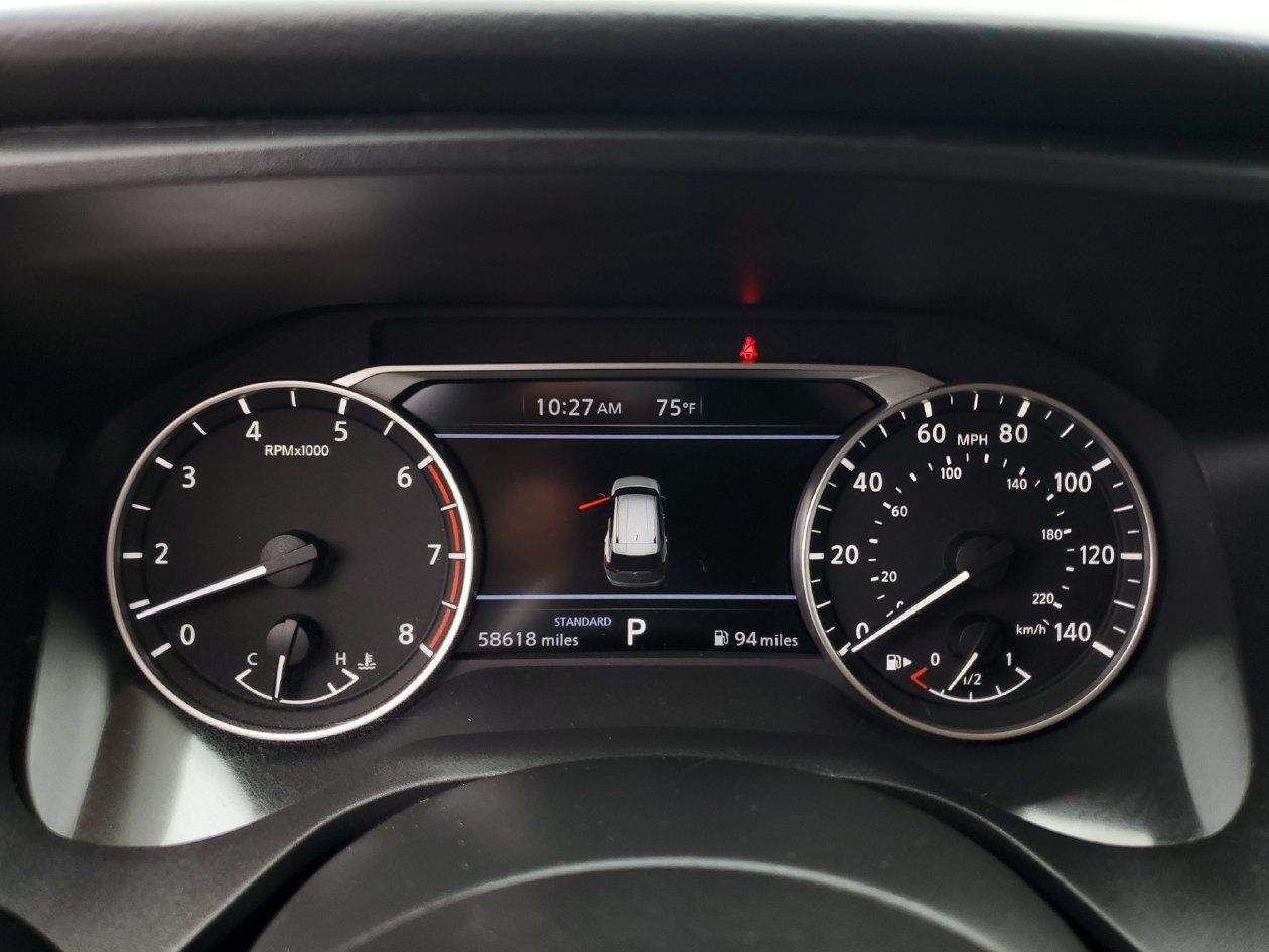 Used 2024 Nissan Rogue SV FWD image 28
