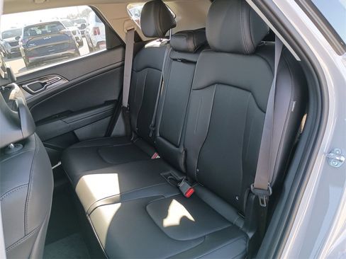 New 2026 Kia Sportage EX w/ EX Panoramic Sunroof Package image 29