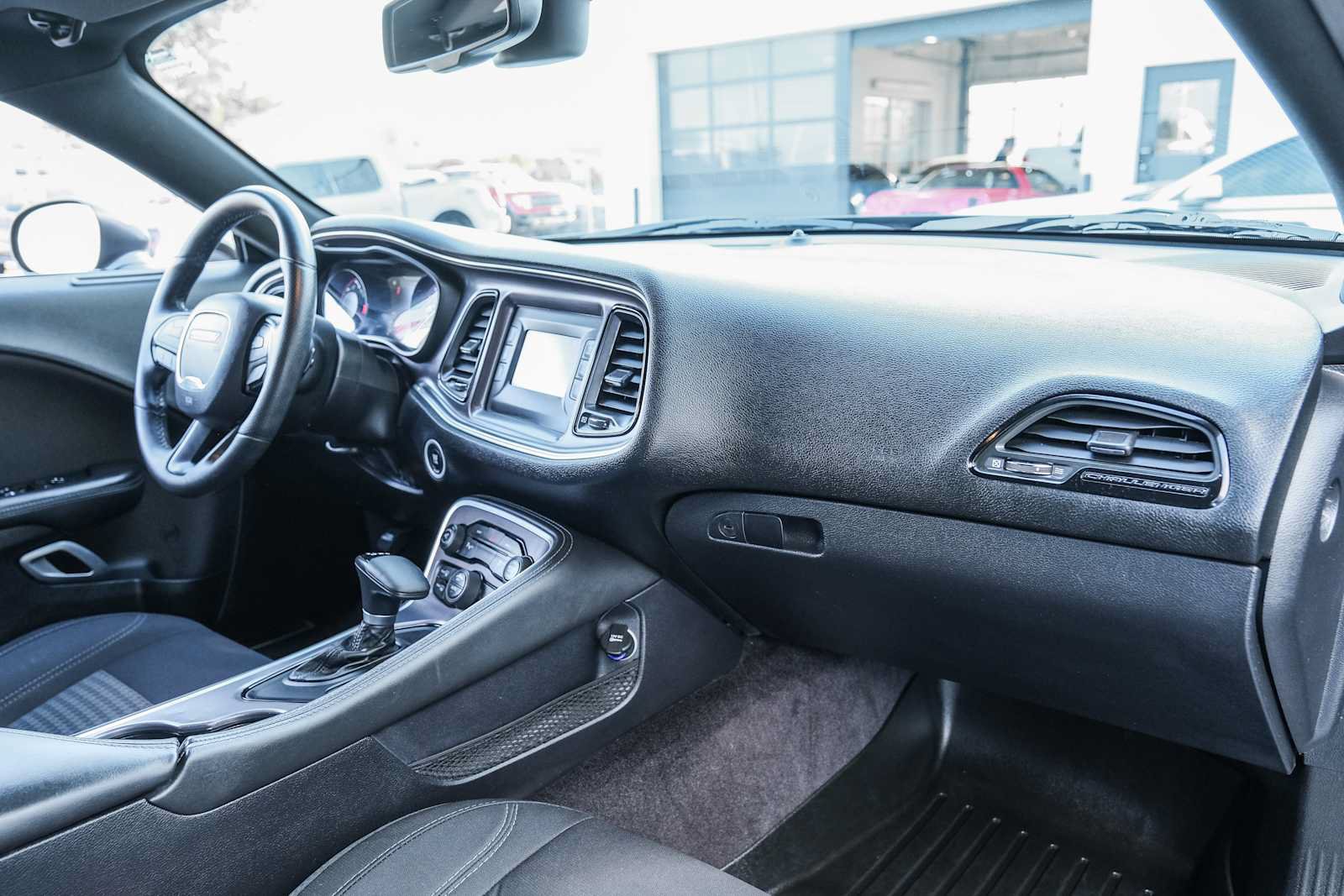 Used 2016 Dodge Challenger R/T w/ Driver Convenience Group RWD image 27
