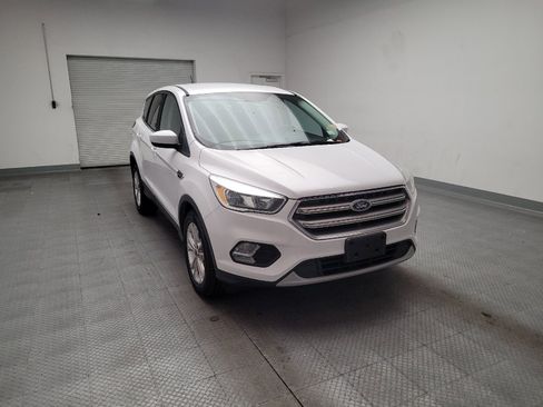 Used 2017 Ford Escape SE FWD image 14