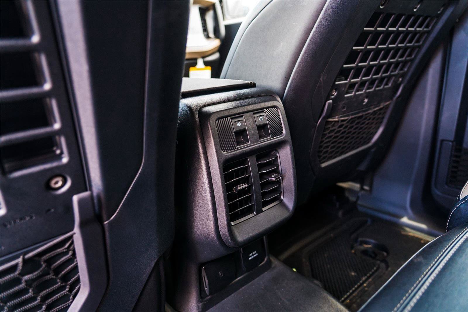 Used 2025 Ford Bronco Big Bend w/ Black Diamond Package AWD/4WD image 26