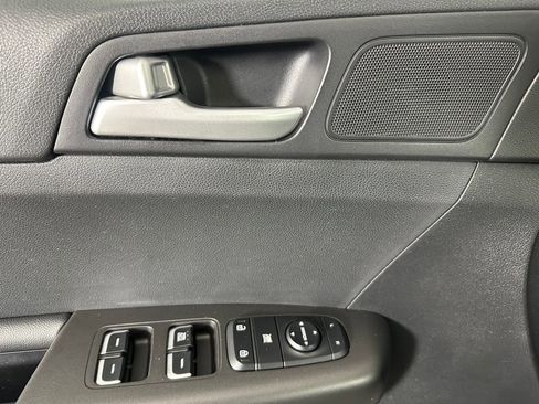 Used 2020 Kia Sportage LX image 20