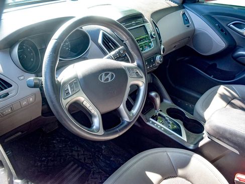 Used 2012 Hyundai Tucson GLS FWD image 11