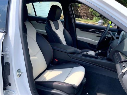 Certified 2025 Cadillac CT5 Sport w/ Technology Package AWD/4WD image 7