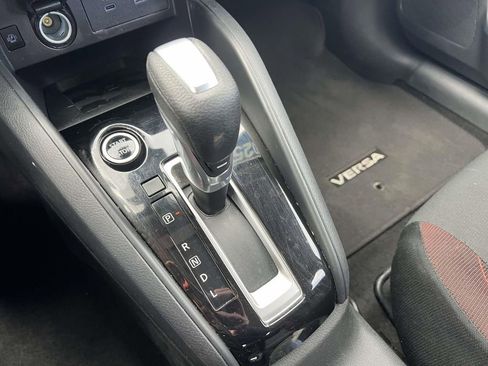 Certified 2025 Nissan Versa SR image 30