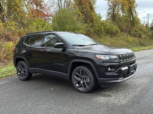 New 2026 Jeep Compass Limited image 2