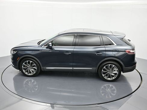 Used 2023 Lincoln Nautilus Reserve image 37