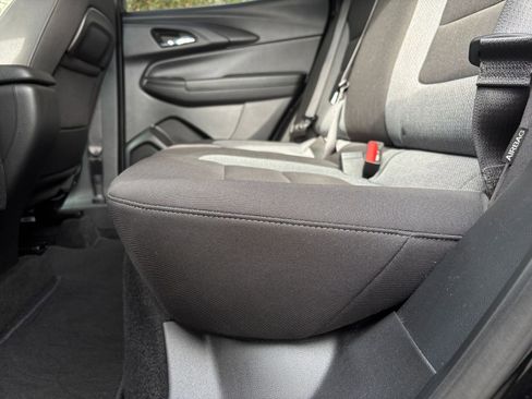 Used 2025 Chevrolet TrailBlazer LT image 25